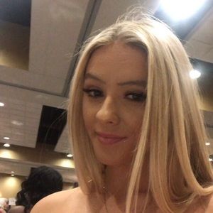 Meet your Posher, Riley